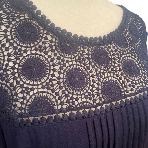 Daniel Rainn Darrel Crochet Yoke Knit Top Size MP Navy Casual Peasant Boho Flowy - Picture 6 of 16